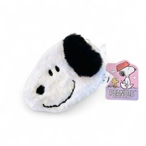NEW Snoopy Plush Coin Pouch Soft Fluffy Mini Bag Change Purse Pocket Holder NWT